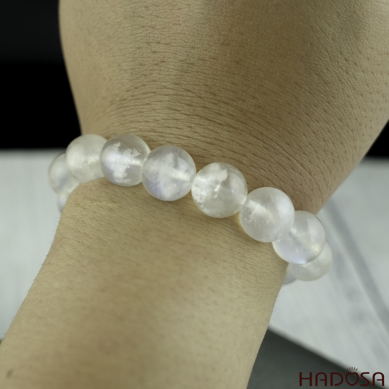 Vòng đá Mặt Trăng 11mm chuẩn 7A