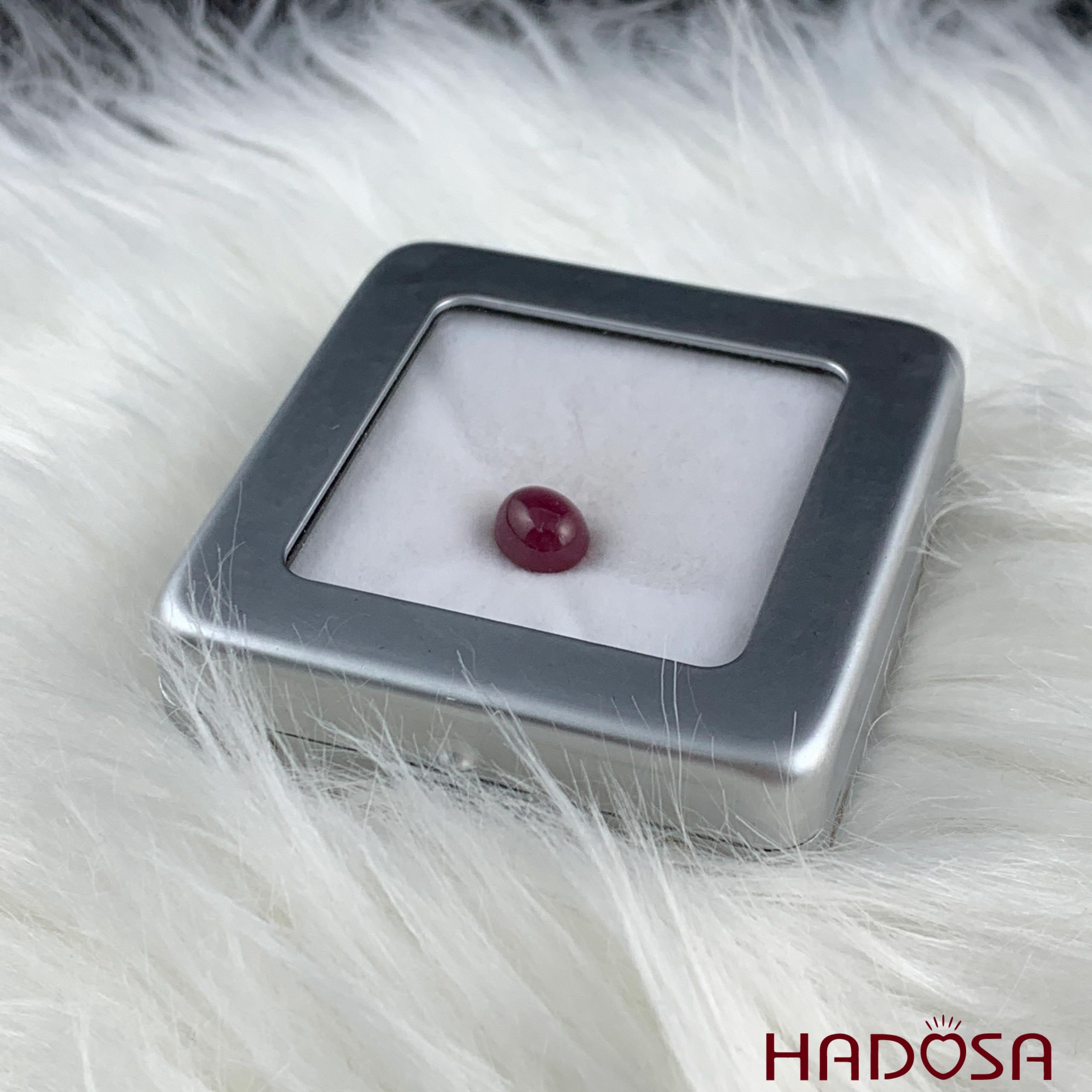 Đá quý Ruby sao Lục Yên 7*8mm - 4cts