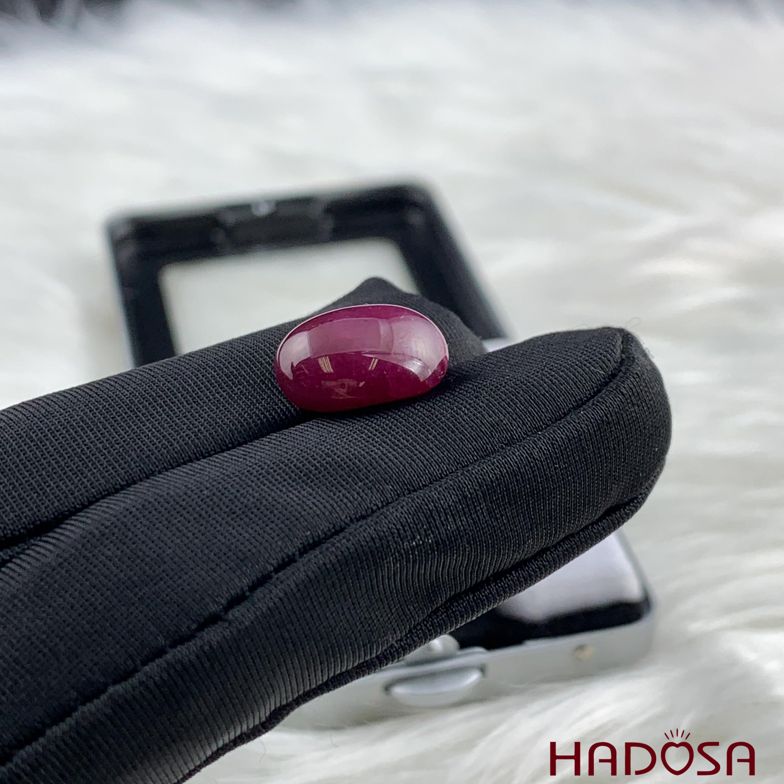 Đá Ruby sao Lục Yên 10*14mm - 11.9cts