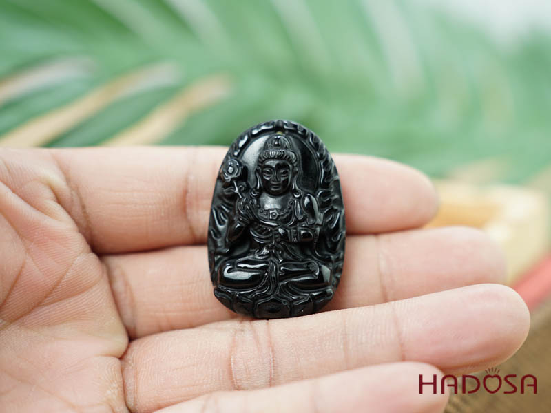 Đá thuỷ tinh núi lửa Phật Đại Thế Chí Bồ Tát (Ngọ) 38mm