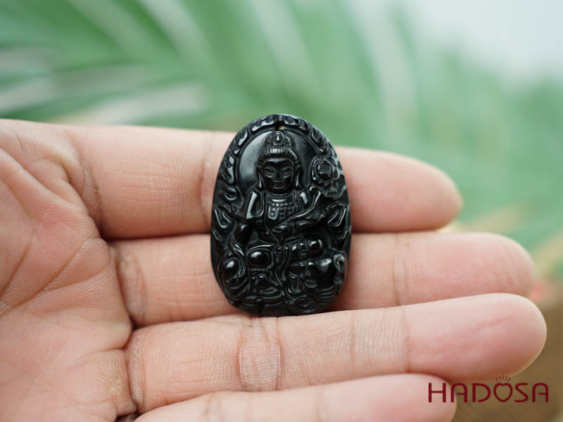 Đá thuỷ tinh núi lửa Phật Phổ Hiền Bồ Tát (Thìn, Tỵ) 38mm