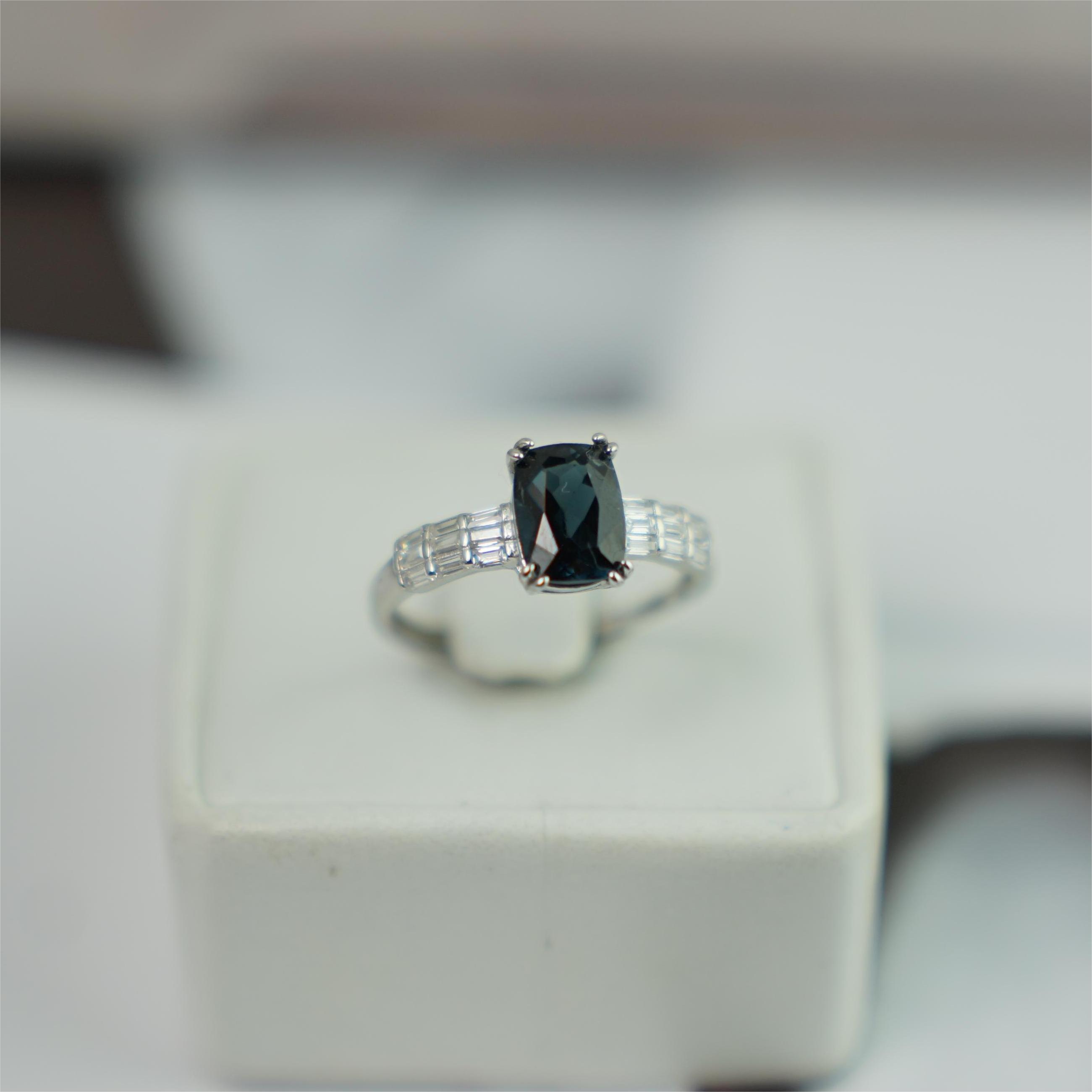 Nhẫn đá Topaz 6*8mm bạc 925