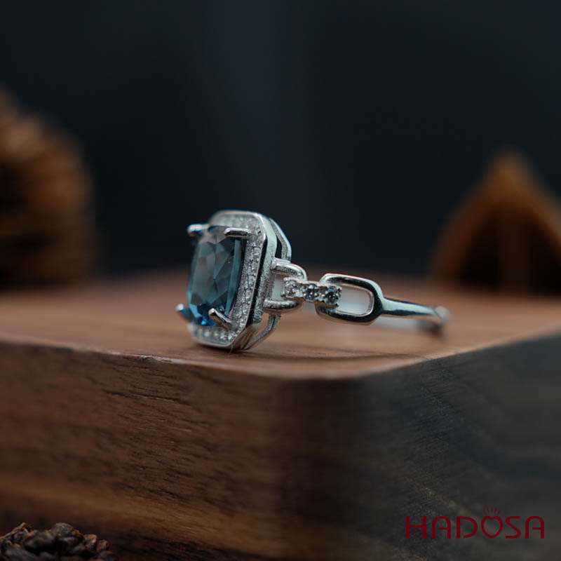 Nhẫn đá Topaz London 6*8mm bạc 925