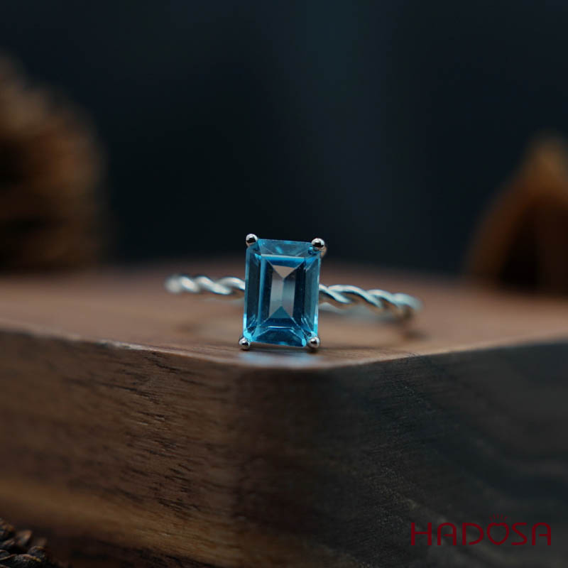 Nhẫn đá Topaz 5*7mm bạc 925