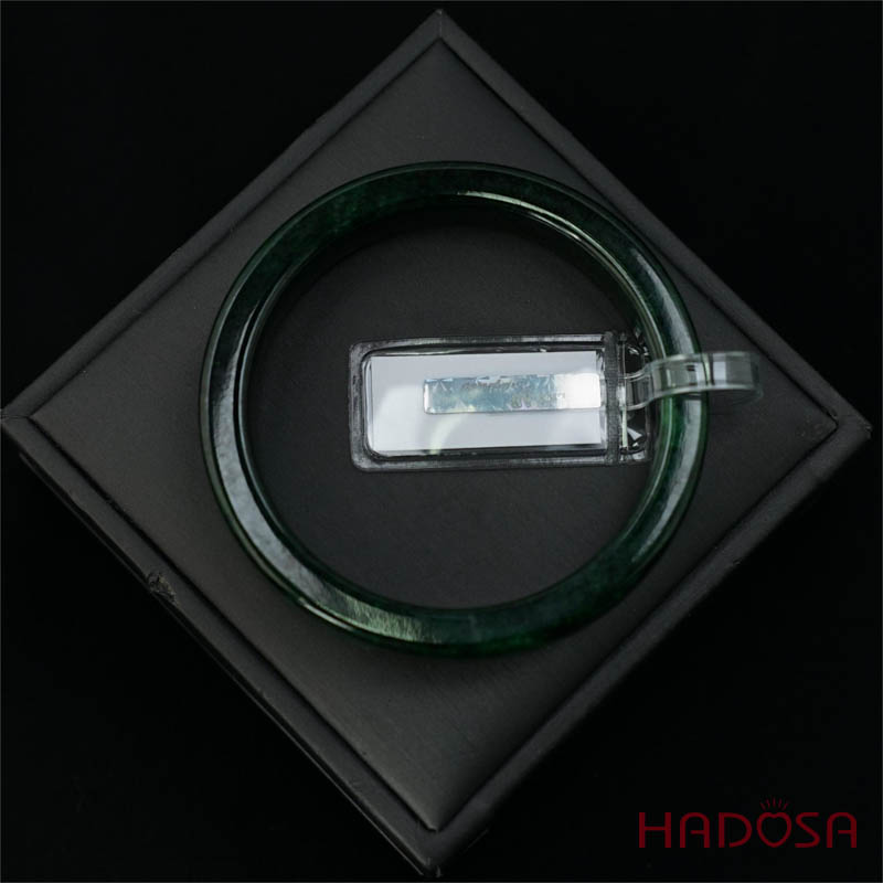 Vòng Ngọc Cẩm Thạch sơn thủy bản vuông ni 57