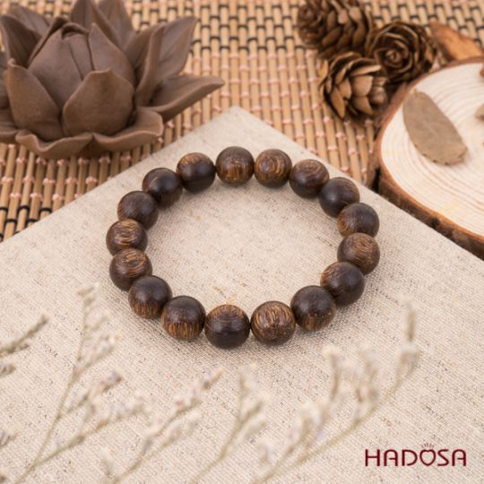 Vòng tay hạt tròn 12mm trầm hương sánh chìm (nước)