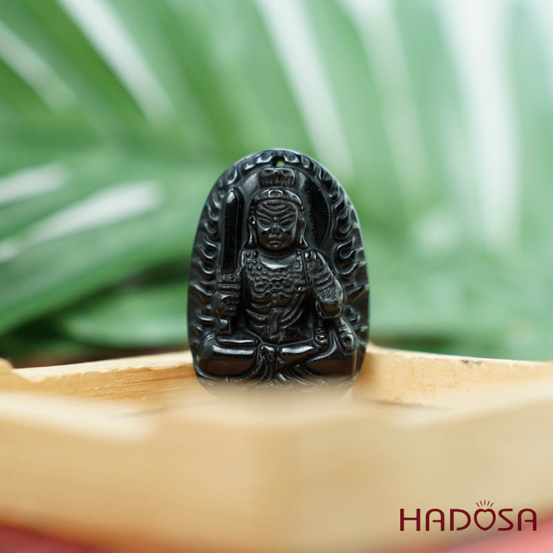 Đá thuỷ tinh núi lửa Phật Bất Động Minh Vương (Dậu) 38mm