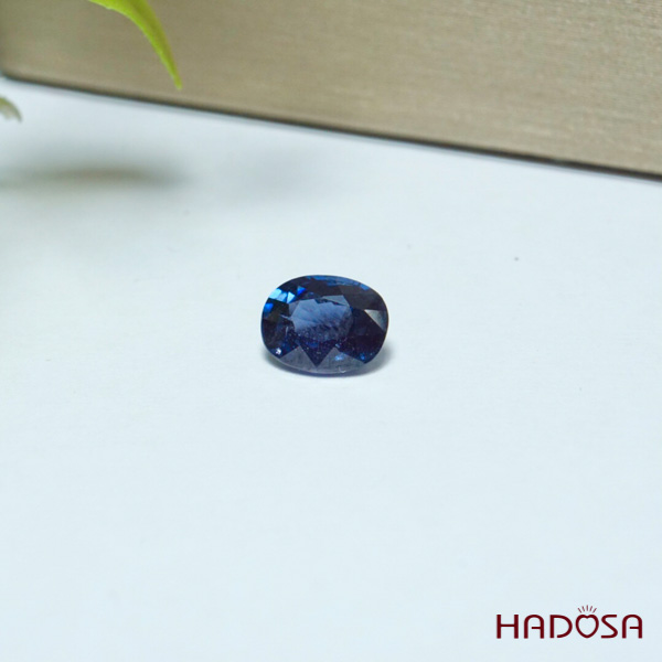 Spinel xanh VN tròn 7mm 1.7cts