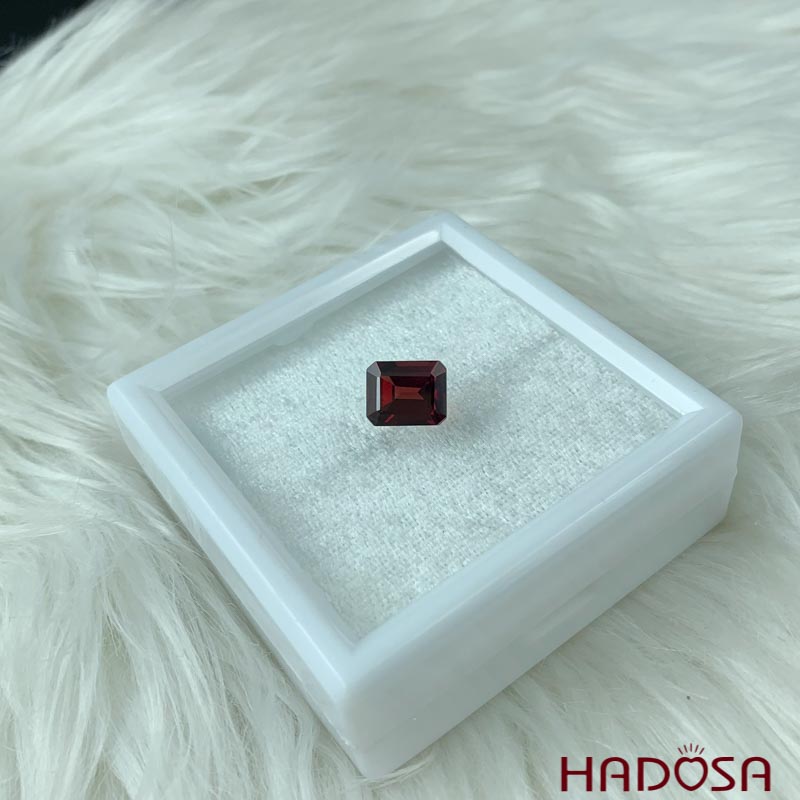 Garnet chữ nhật 08*10mm 5A