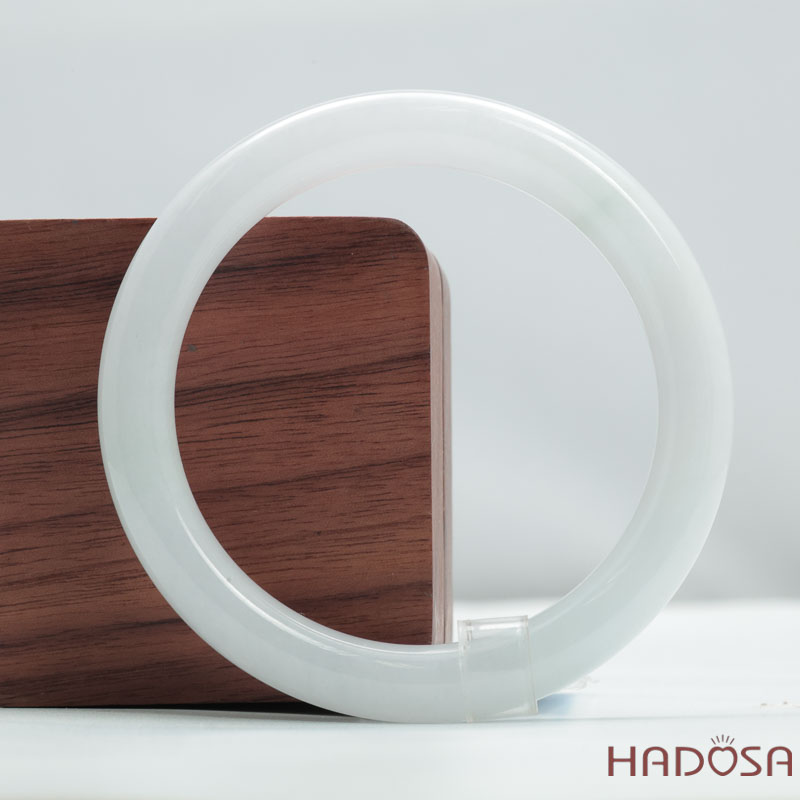 Vòng Ngọc Phỉ Thúy Bạch Ngọc Bản Tròn 54