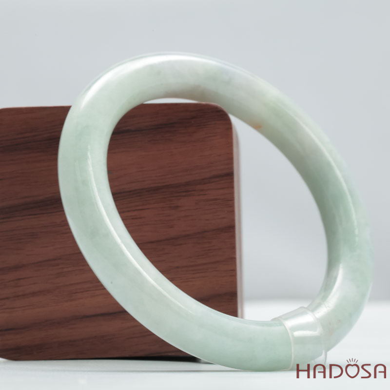 Vòng Ngọc Type A Cẩm Thạch Xanh Lý Nếp Bản Tròn Ni 56