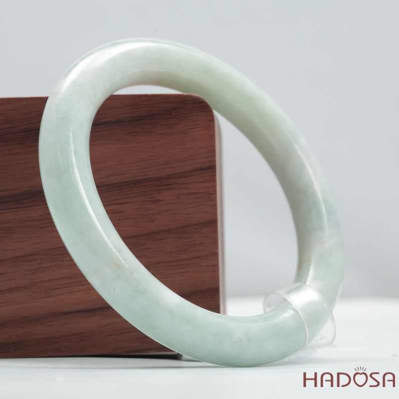 Vòng Ngọc Type A Cẩm Thạch Xanh Lý Nếp Bản Tròn Ni 56