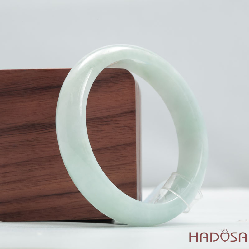 Vòng Cẩm Thạch Ngọc Type A Nếp Mịn Bản Hẹ Ni 52