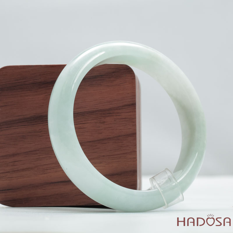 Vòng Cẩm Thạch Ngọc Type A Nếp Mịn Bản Hẹ Ni 52