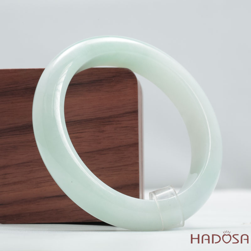 Ngọc Phỉ Thúy Type A Xanh Nước Trong Bản Hẹ Ni 54