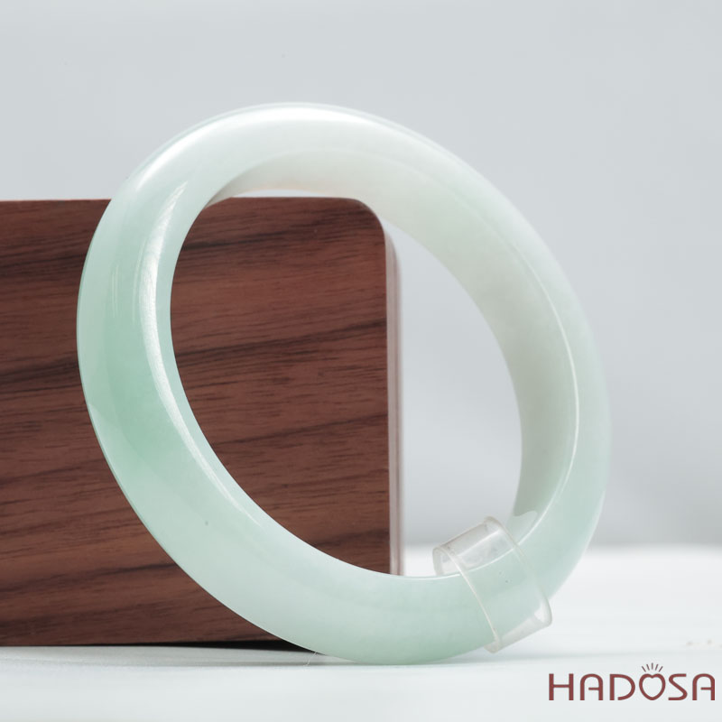 Ngọc Phỉ Thúy Type A Xanh Nước Trong Bản Hẹ Ni 54