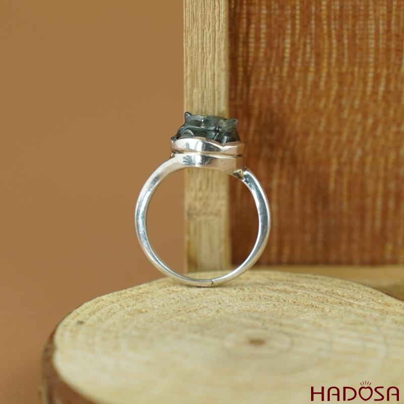 Nhẫn hoa mẫu đơn Sapphire cao cấp size 13