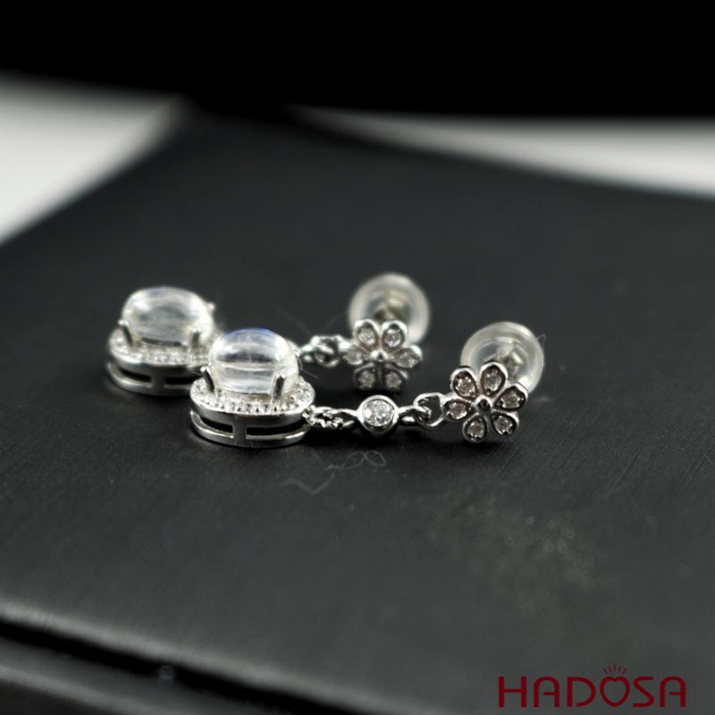 Hoa tai đá mặt trăng 4*6mm bạc 925