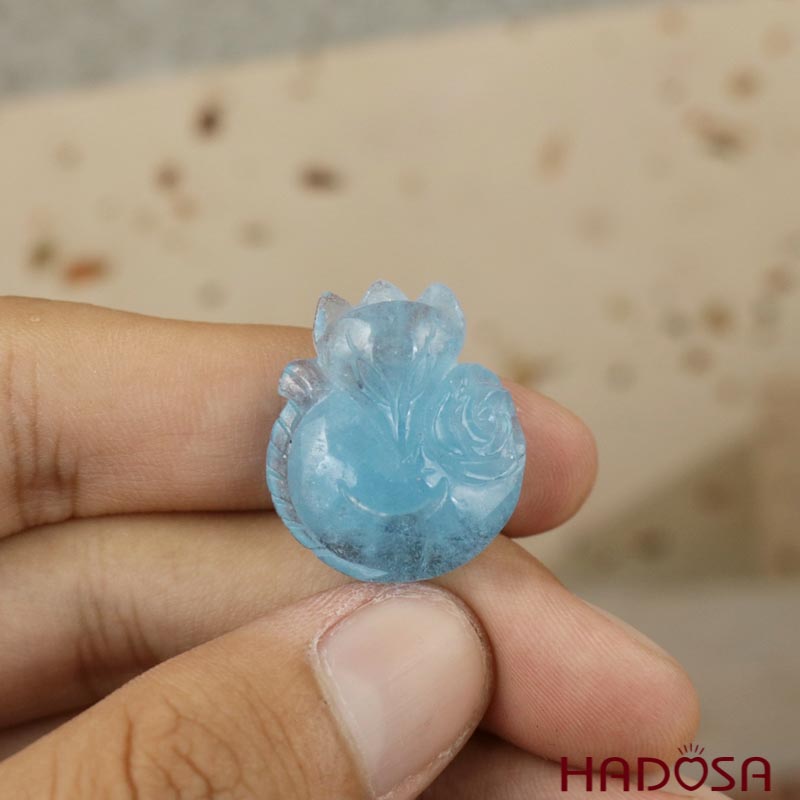 Hồ Ly ôm hoa Aquamarine 5A