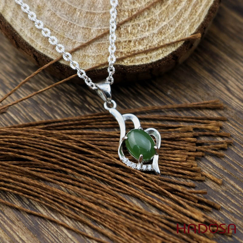 Mặt dây chuyền Ngọc Bích Canada 6*8mm