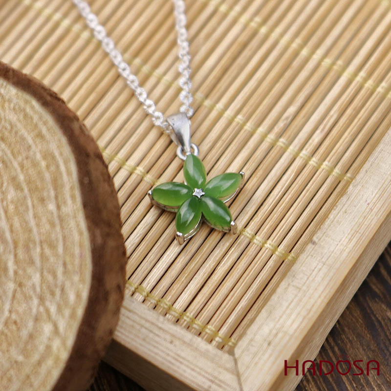 Mặt dây chuyền Ngọc Bích 3*6mm