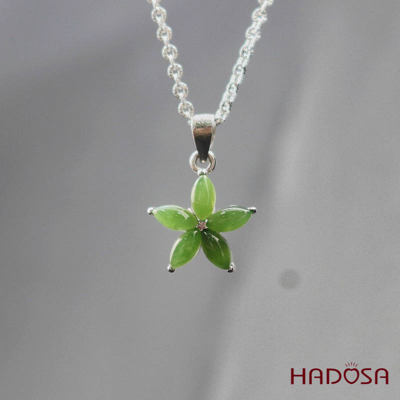 Mặt dây chuyền Ngọc Bích 3*6mm