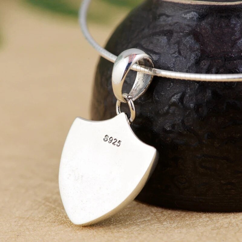 Mặt dây chuyền chữ Om bạc Thái