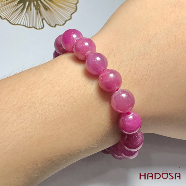 Vòng đá Ruby Thái hồng trong 11mm cao cấp