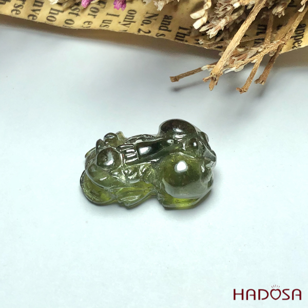 Tỳ Hưu Sapphire xanh lục cao cấp 18x11mm