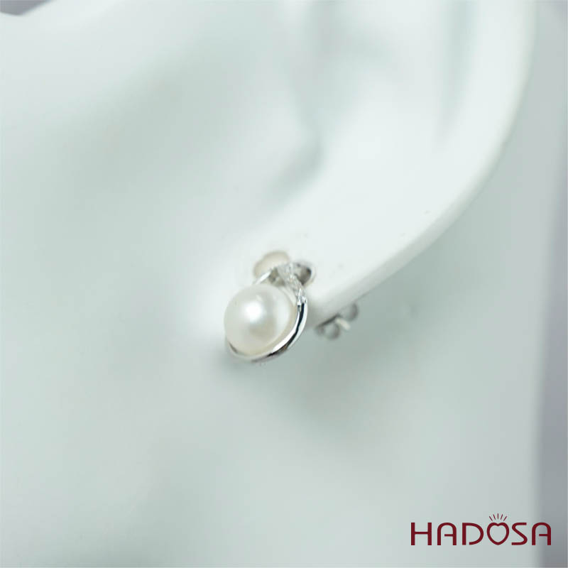 Khuyên tai ngọc trai 8mm