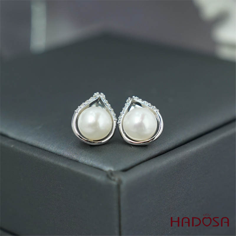 Khuyên tai ngọc trai 8mm