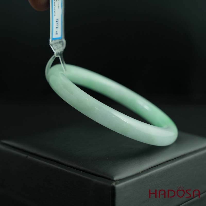 Vòng Ngọc Cẩm Thạch bản tròn xanh điểm lí ni 57