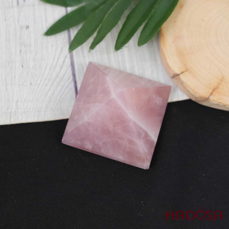 Kim tự tháp thạch anh hồng 5A 6.5cm