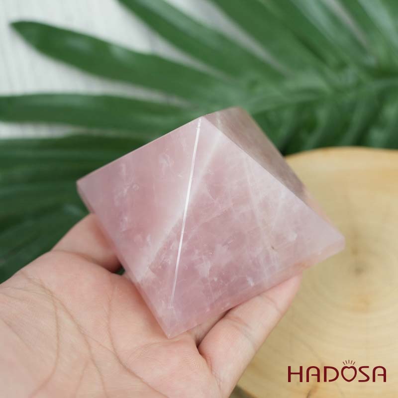 Kim tự tháp thạch anh hồng 5A 6.5cm