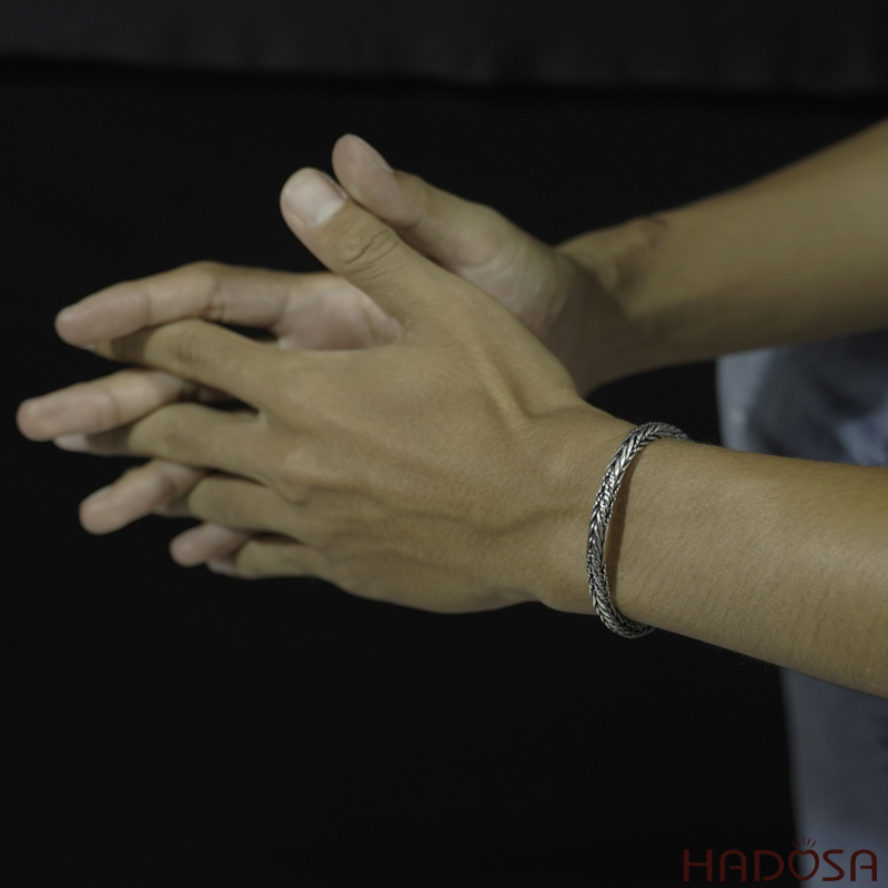 Lắc tay bạc Thái nam đẹp