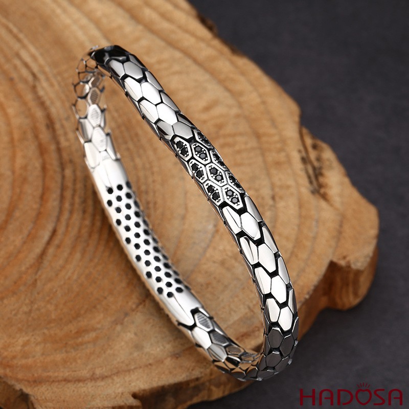 Vòng Tay Nam Bạc Thái 925 Hình Da Rắn Đính Đá Đen