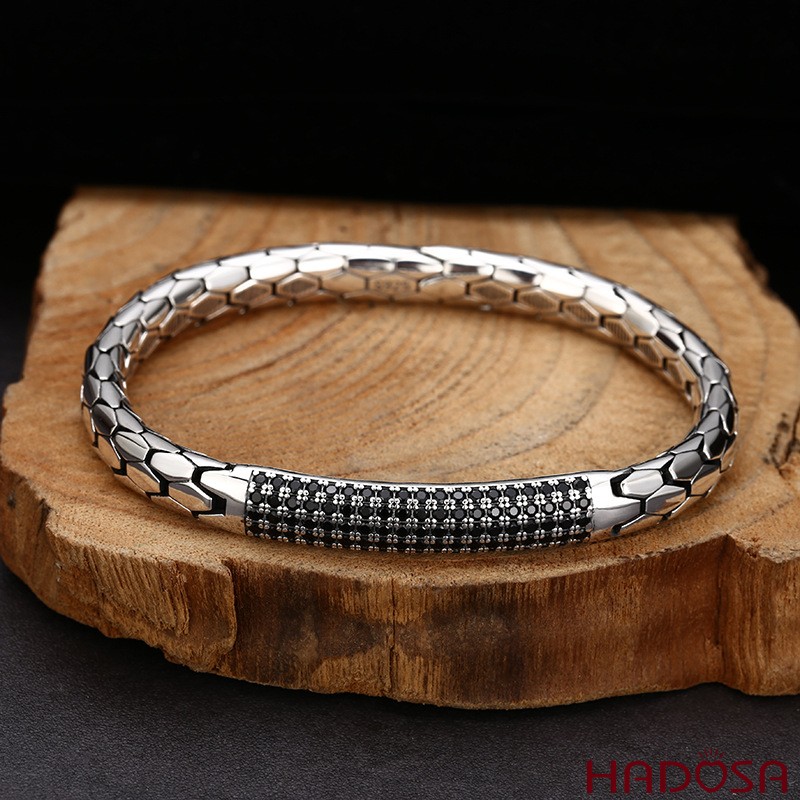 Vòng Tay Nam Bạc Thái 925 Hình Da Rắn Đính Đá Đen