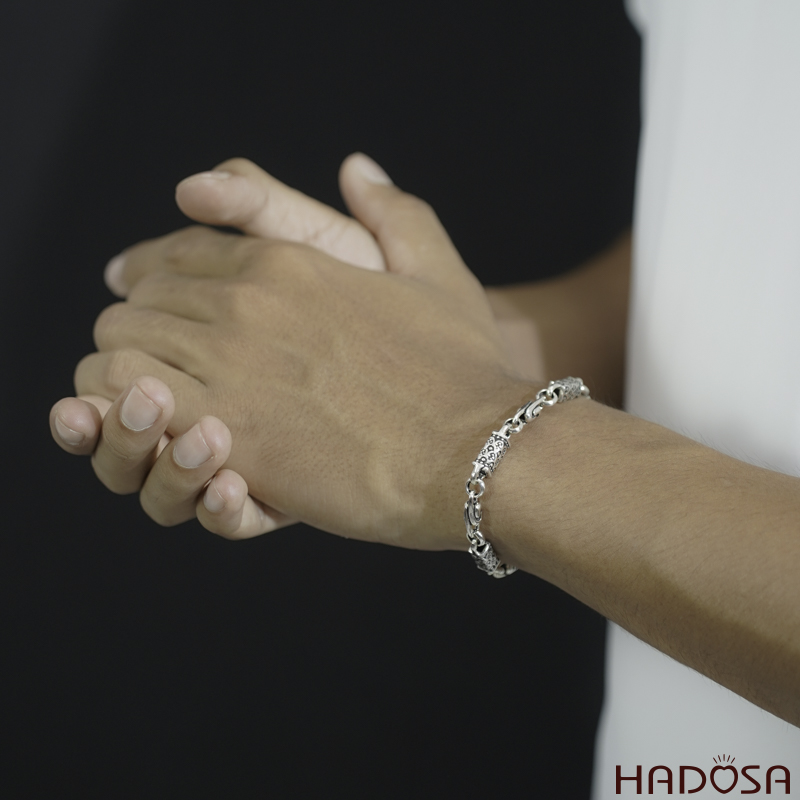 Lắc tay nam bạc Thái