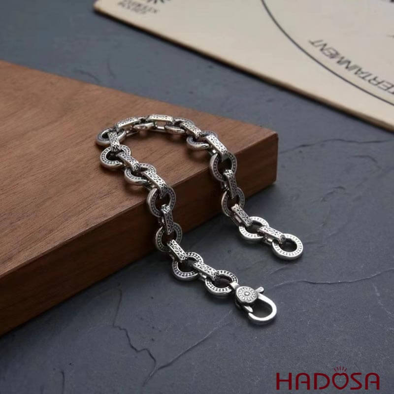 Lắc tay nam bạc Thái tròn họa tiết