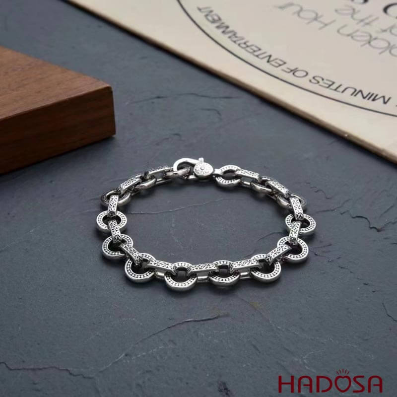 Lắc tay nam bạc Thái tròn họa tiết