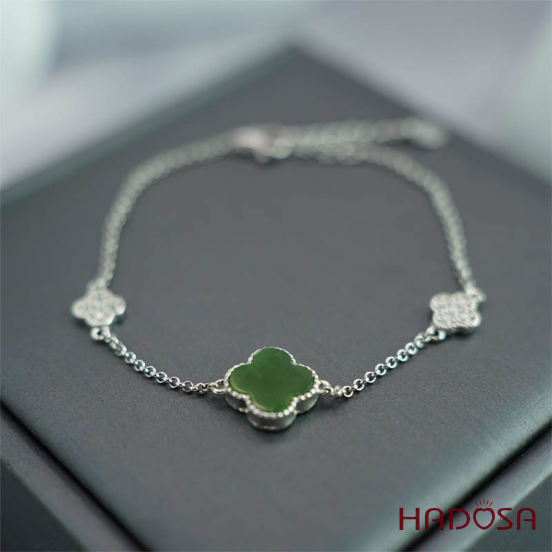 Lắc tay Ngọc bích cỏ 4 lá bạc 925