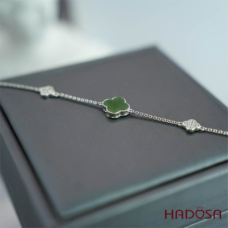 Lắc tay Ngọc bích cỏ 4 lá bạc 925