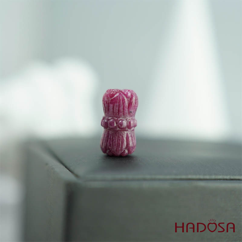 Lu thống ruby nam Phi chạm 9x16mm