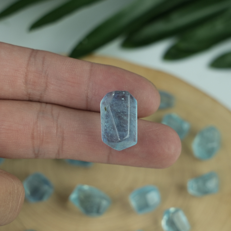 Mặt Aquamarine mài giác ngẫu nhiên chuẩn 6A