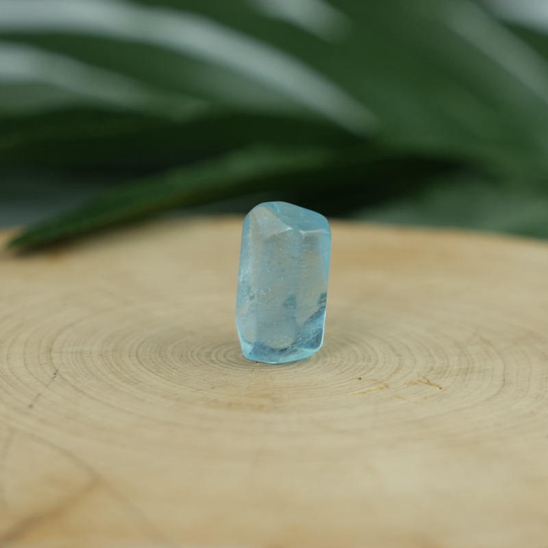 Mặt Aquamarine mài giác ngẫu nhiên chuẩn 6A