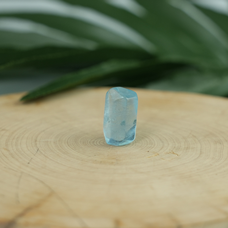 Mặt Aquamarine mài giác ngẫu nhiên chuẩn 6A