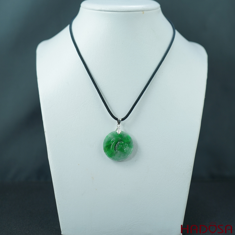 Mặt dây chuyền cẩm thạch chữ Tâm