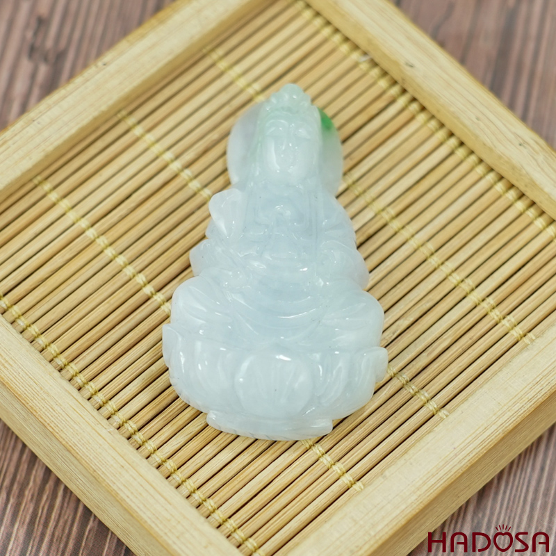 Mặt Quan Âm Cẩm Thạch trắng phớt lý 50x28x11mm