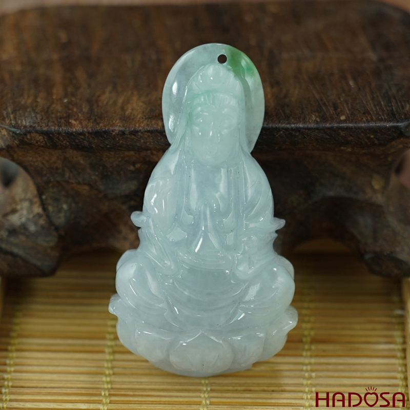 Mặt Quan Âm Cẩm Thạch trắng phớt lý 50x28x11mm