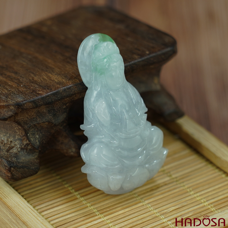 Mặt Quan Âm Cẩm Thạch trắng phớt lý 50x28x11mm